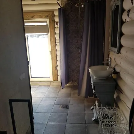Appartamento Loojaku Puhkemaja *