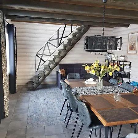 Appartamento Loojaku Puhkemaja *